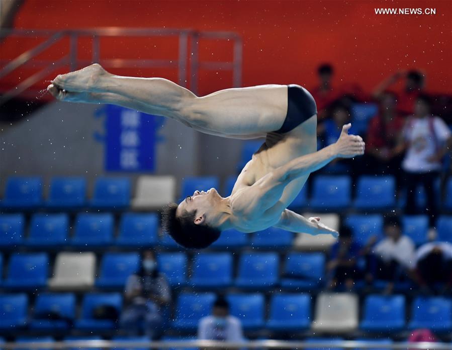 Highlights of men's 1m springboard final at 2020 Chinese National
