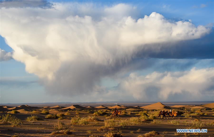 CHINA-INNER MONGOLIA-BADAIN JARAN DESERT (CN)