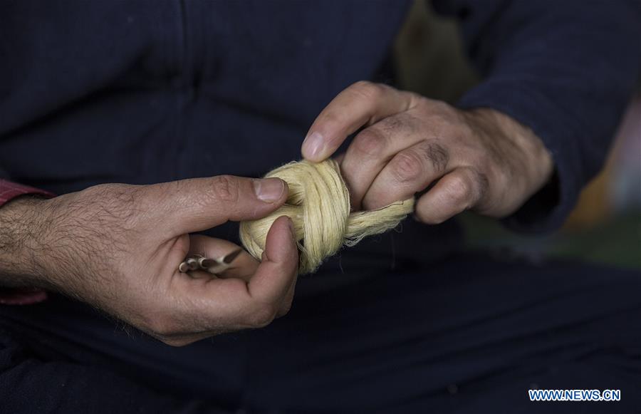 KASHMIR-SRINAGAR-KANI SHAWL WEAVING 