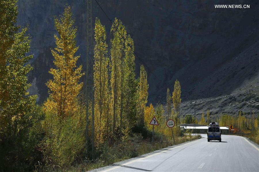 PAKISTAN-GILGIT-BALTISTAN-KARAKORAM HIGHWAY-VIEW