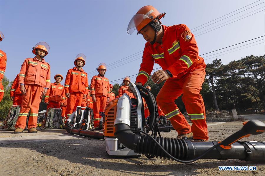 #CHINA-HEBEI-TANGSHAN-FOREST FIRE-DRILL (CN)