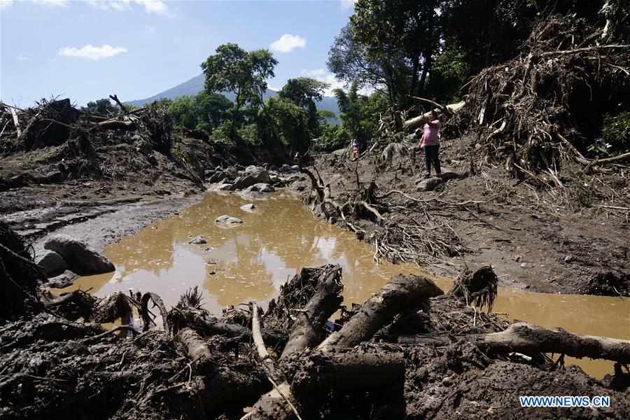 EL SALVADOR-NEJAPA-LANDSLIDE