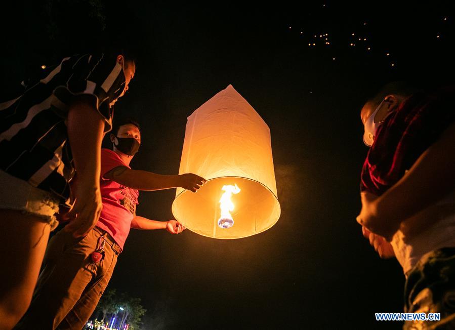 Traditional Yi Peng festival celebrated in Chiang Mai, Thailand