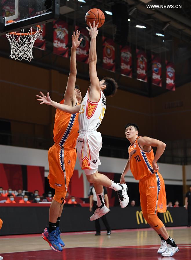 (SP)CHINA-ZHUJI-BASKETBALL-CBA LEAGUE-SHENZHEN VS SHANGHAI (CN)