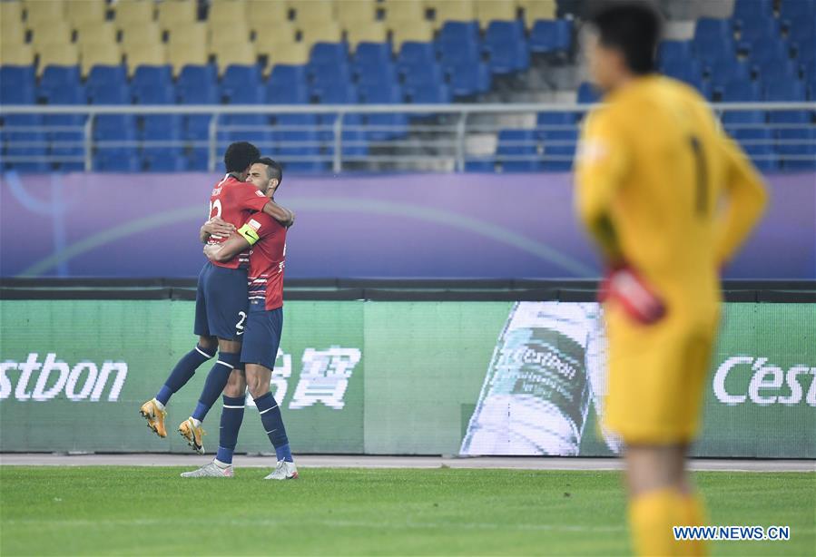 (SP)CHINA-SUZHOU-FOOTBALL-CSL-CHONGQING VS SHANGHAI (CN)