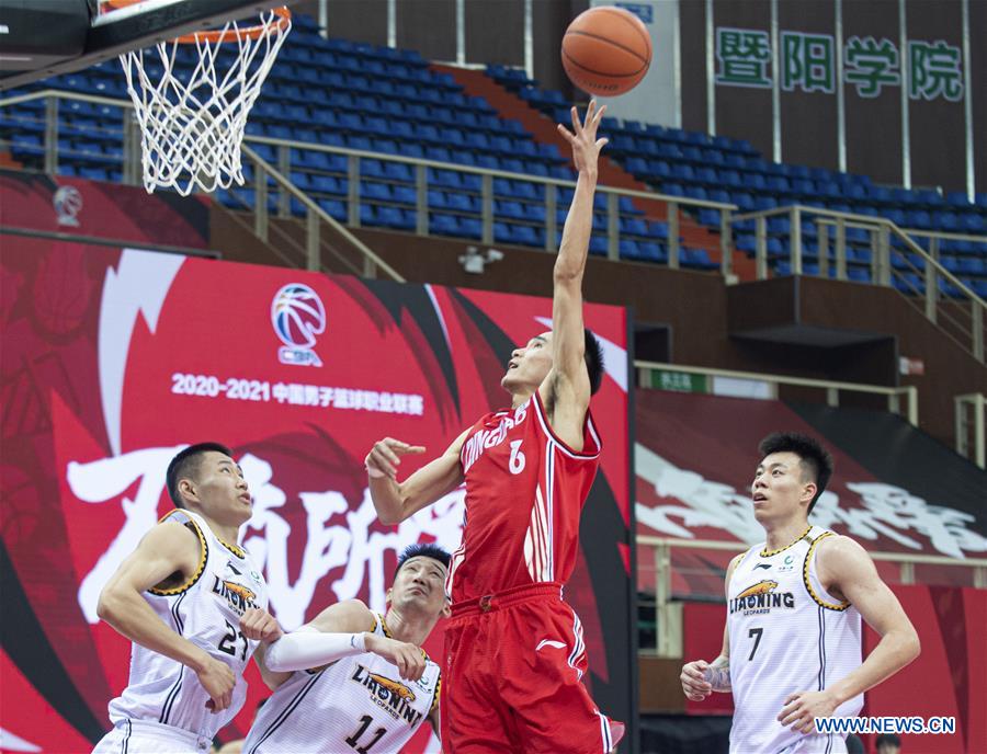 (SP)CHINA-ZHUJI-BASKETBALL-CBA LEAGUE-LIAONING VS QINGDAO (CN)