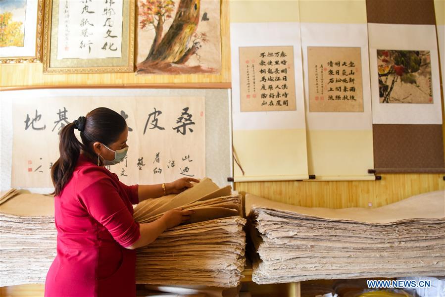 CHINA-XINJIANG-PAPER MAKING-CRAFT (CN)