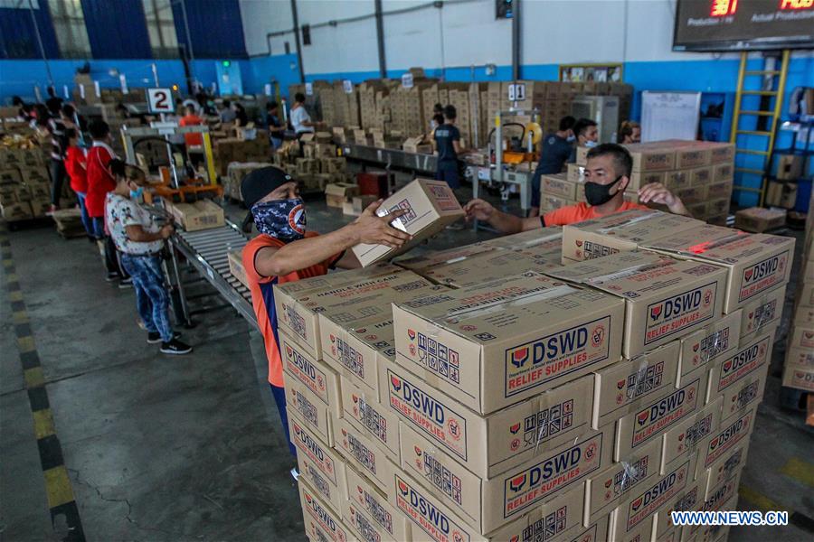 PHILIPPINES-MANILA-TYPHOON GONI-RELIEF GOODS PREPARATION