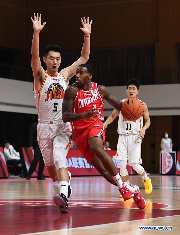 (SP)CHINA-ZHUJI-BASKETBALL-CBA LEAGUE-JILIN NORTHEAST TIGERS VS QINGDAO EAGLES (CN)