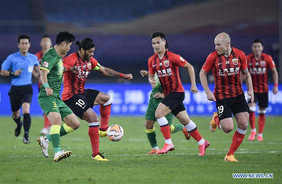 (SP)CHINA-SUZHOU-FOOTBALL-CSL-BEIJING GUOAN VS SHANGHAI SIPG (CN)