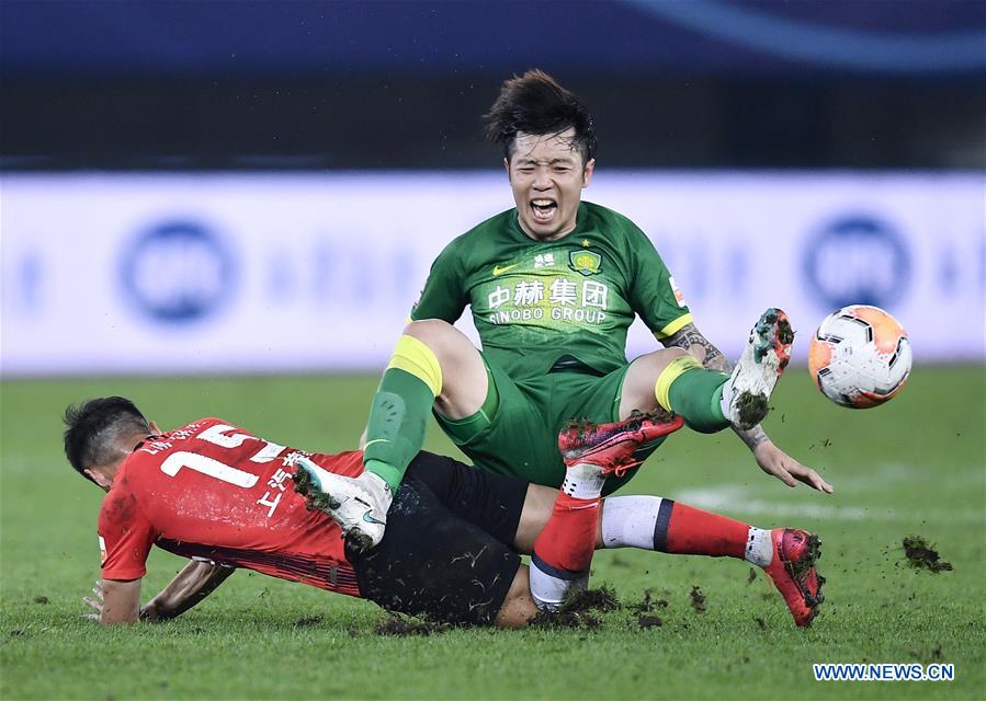 (SP)CHINA-SUZHOU-FOOTBALL-CSL-BEIJING GUOAN VS SHANGHAI SIPG (CN)