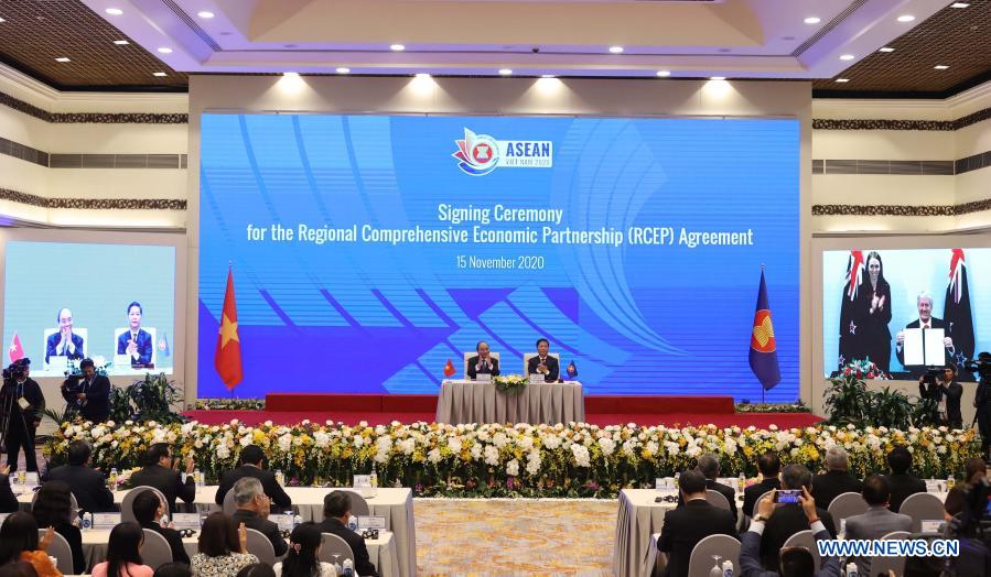 Asia-Pacific countries sign RCEP agreement, launch world's biggest free  trade bloc - Xinhua