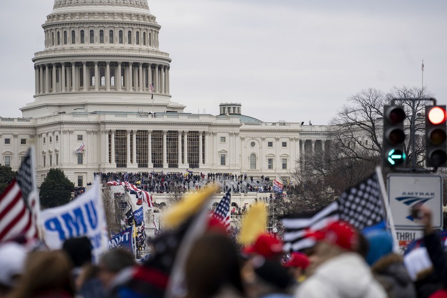 Update: U.S. Congress Reconvenes Hours After Protesters Breach Capitol ...