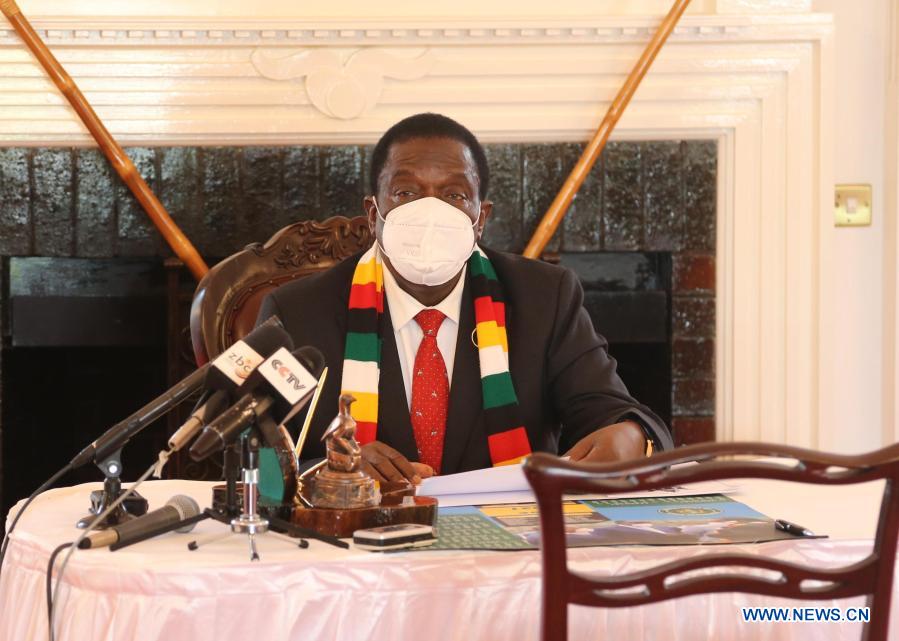 zimbabweanpresidentreceives200000covid19vaccinesdonatedbychina