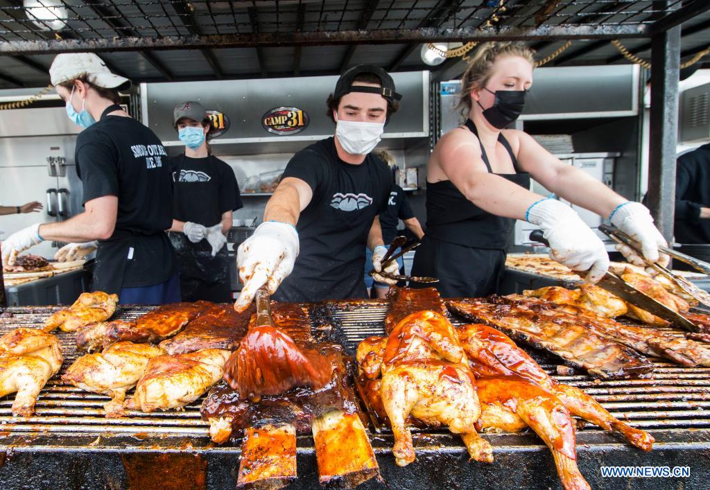 2021 Mississauga Ribfest drivethru event held in Canada Xinhua