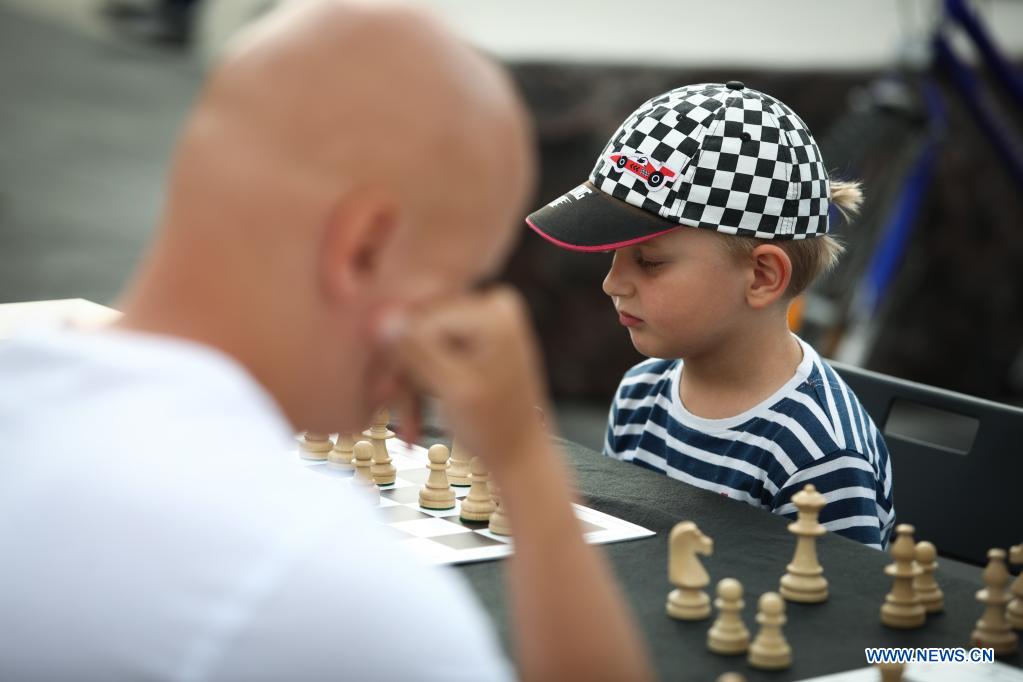 Chess-Set News, Photos, Videos