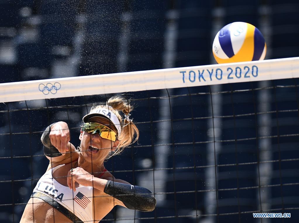 American Ross/Klineman Win Women's Beach Volleyball Gold At Tokyo ...