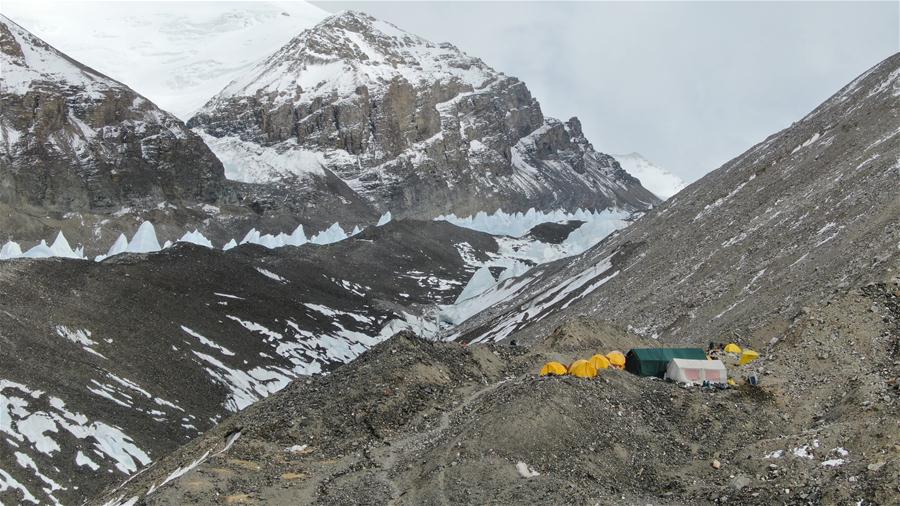 (InTibet)CHINA-TIBET-MOUNT QOMOLANGMA-TRANSITION CAMP (CN)