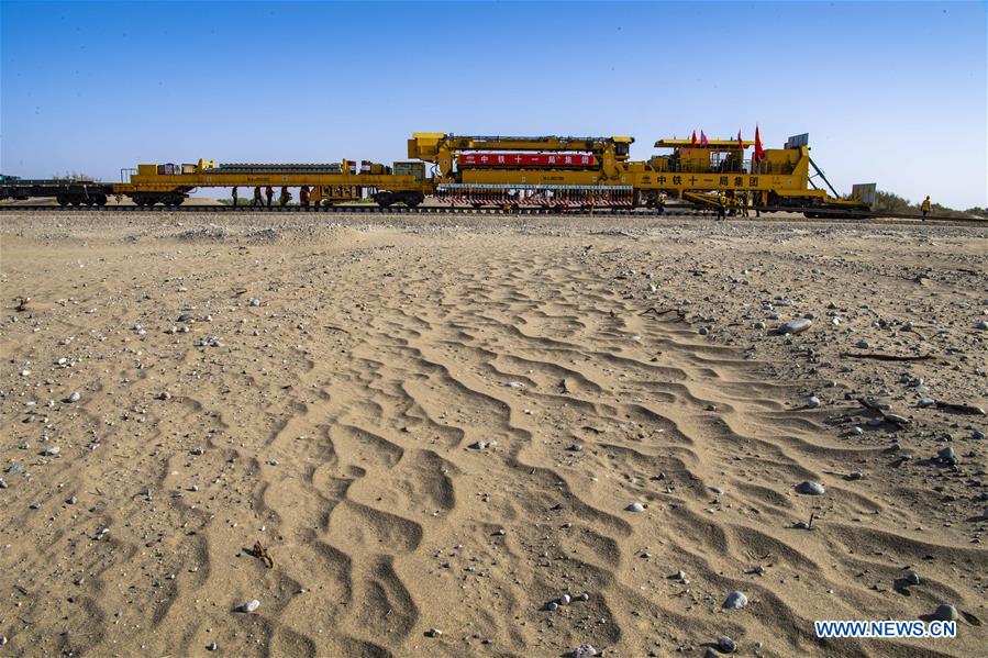 CHINA-XINJIANG-HOTAN-RUOQIANG-RAILWAY-CONSTRUCTION (CN)