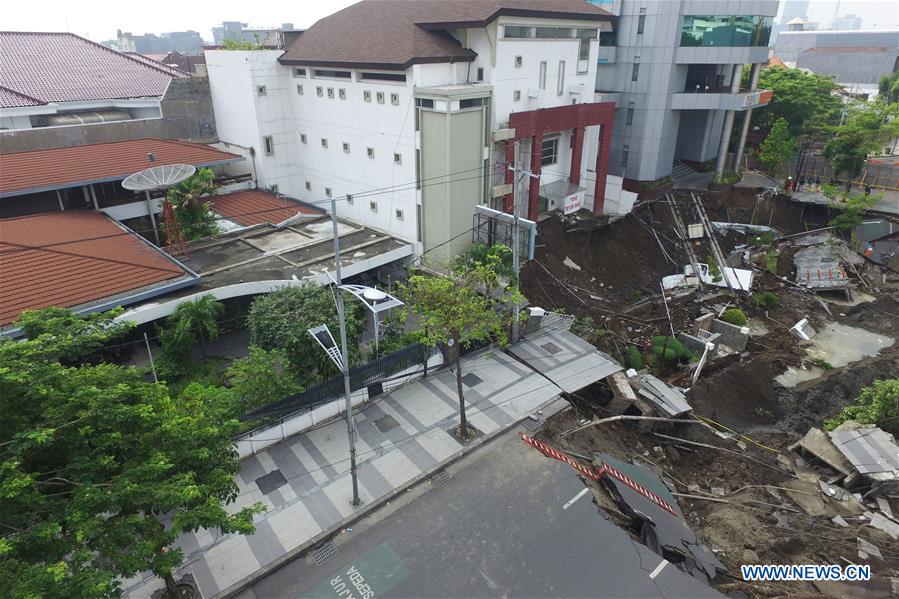 INDONESIA-SURABAYA-ROAD SINKHOLE