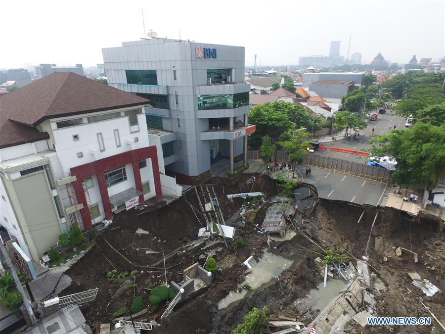 INDONESIA-SURABAYA-ROAD SINKHOLE