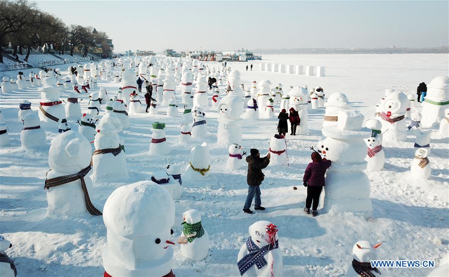 CHINA-HARBIN-SNOWMAN (CN)