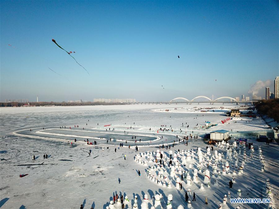 CHINA-HARBIN-SNOWMAN (CN)