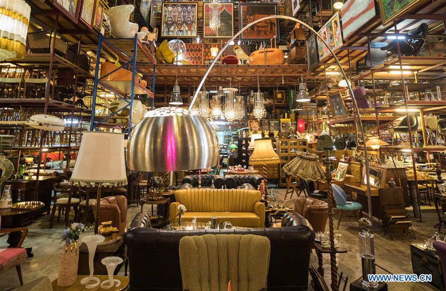 THAILAND-BANGKOK-SECONDHAND SHOP