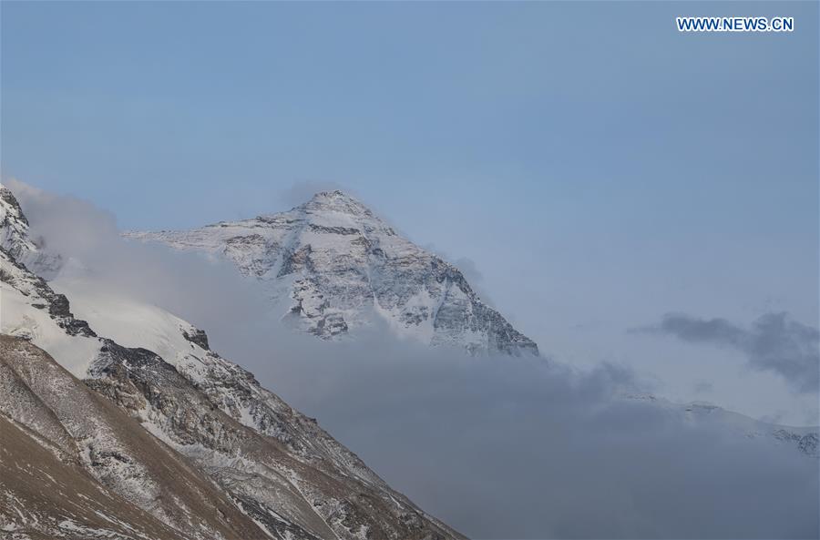 (InTibet)CHINA-TIBET-MOUNT QOMOLANGMA-VIEWS (CN)