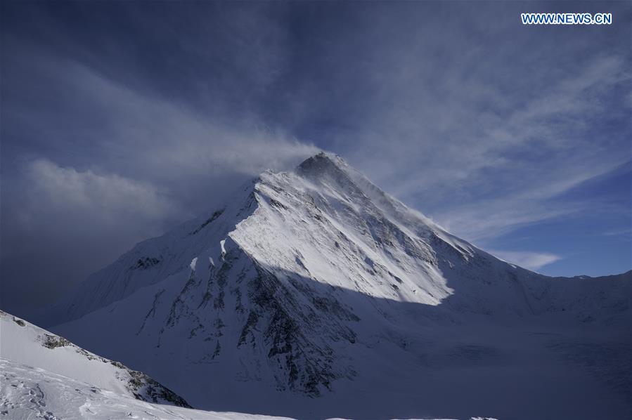 (InTibet)CHINA-TIBET-MOUNT QOMOLANGMA-VIEWS (CN)