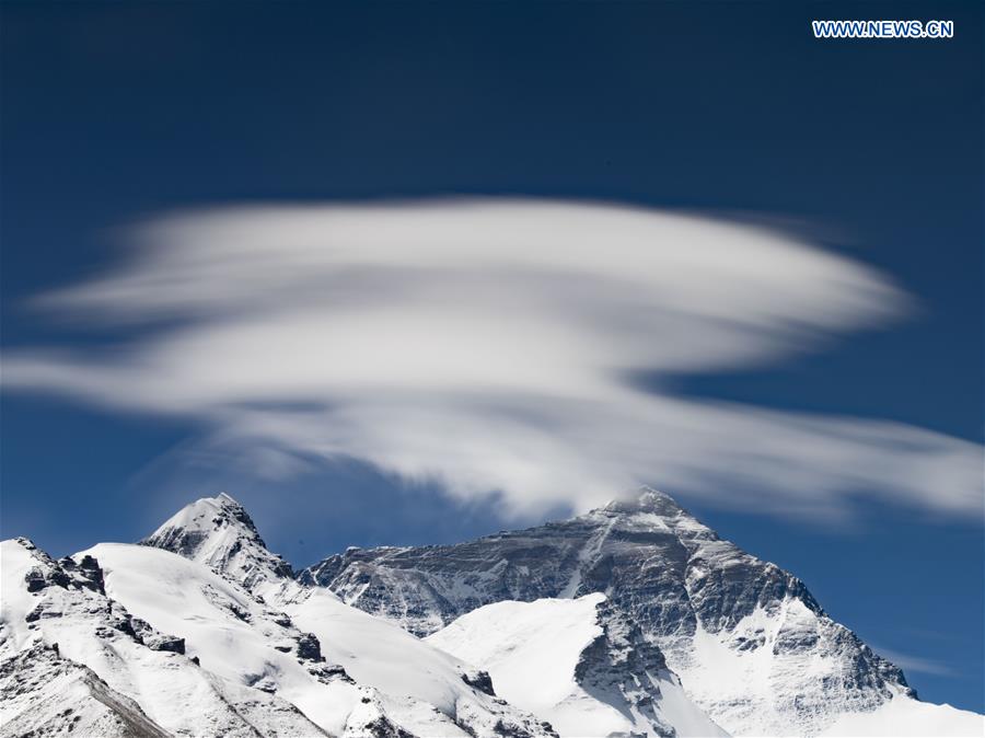 (InTibet)CHINA-TIBET-MOUNT QOMOLANGMA-VIEWS (CN)