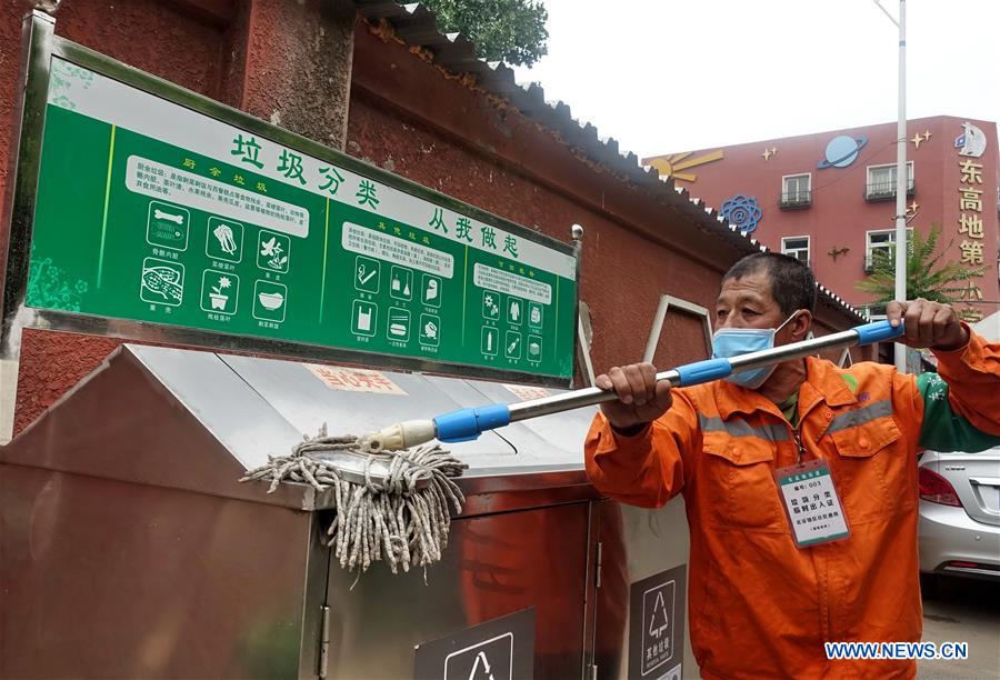 CHINA-BEIJING-GARBAGE SORTING (CN)