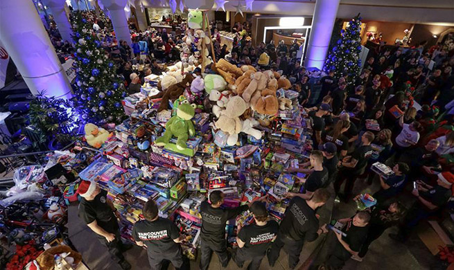 Pan Pacific Christmas Wish Breakfast in Vancouver collects toys for children, families in need