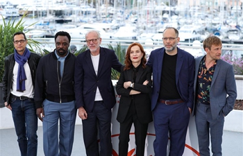 In pics: photocall for film "Frankie" at 72nd Cannes Film Festival