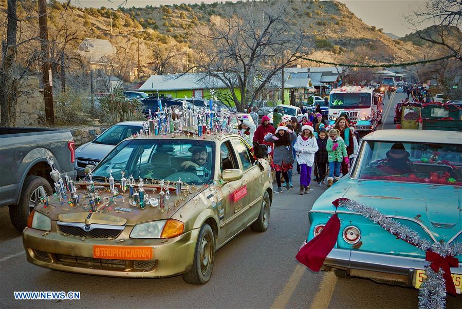 U.S.-NEW MEXICO-CHRISTMAS PARADE