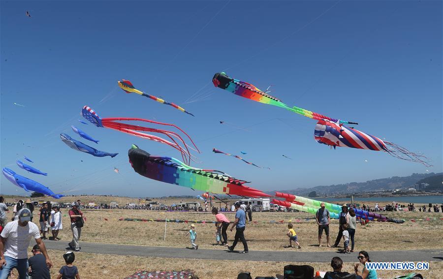 U.S.-CALIFORNIA-BERKELEY-KITE FESTIVAL