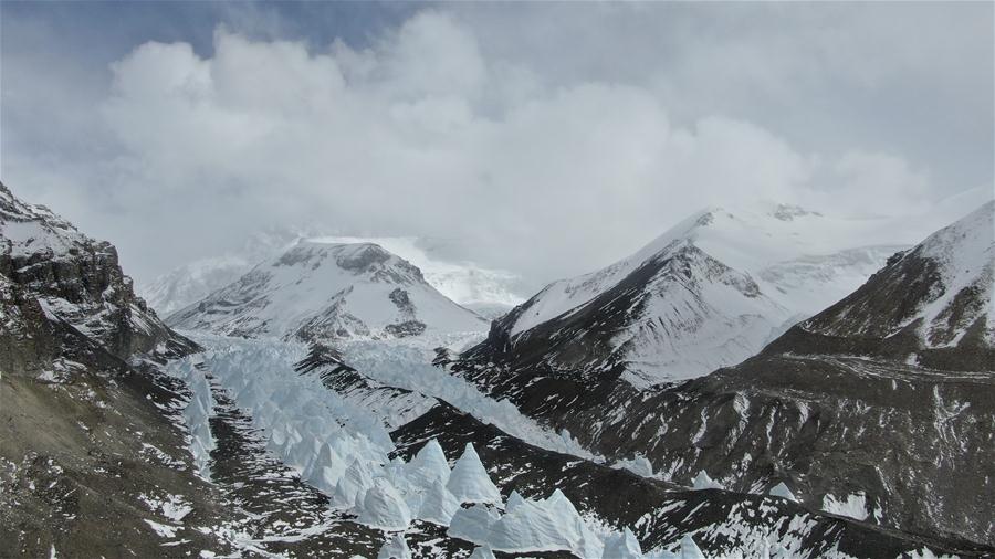 (InTibet)CHINA-TIBET-MOUNT QOMOLANGMA-TRANSITION CAMP (CN)
