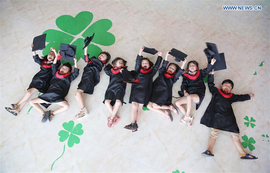 #CHINA-HENAN-CHILDREN-GRADUATION PHOTOS (CN)