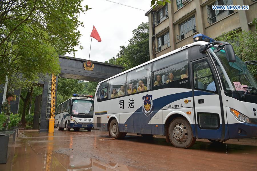 CHINA-CHONGQING-HEAVY RAIN-PRISONER-RELOCATION (CN)