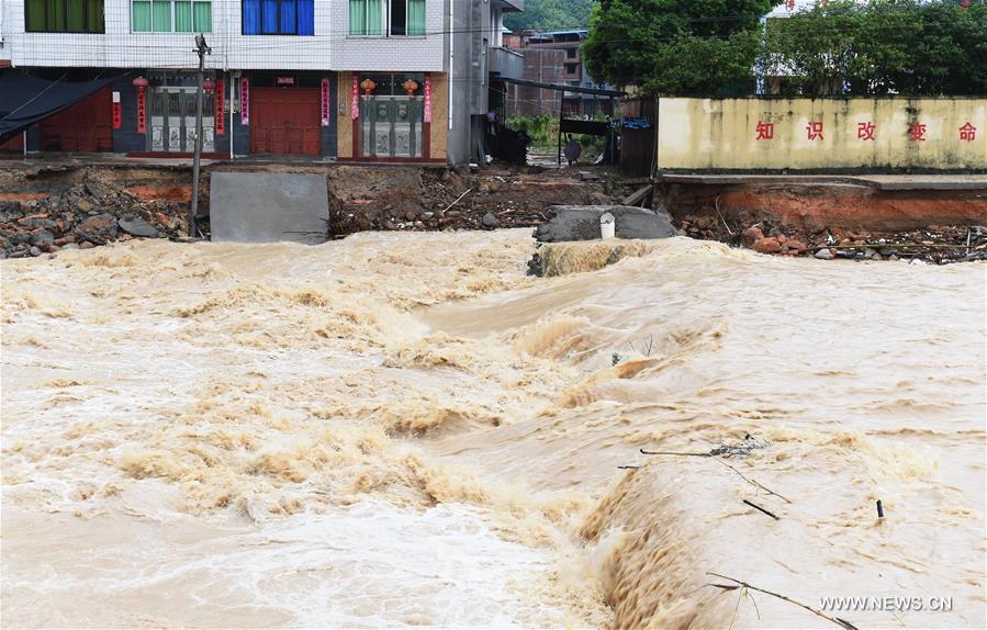Torrential rain brought by typhoon Nepartak has affected over 1,800 people, damaged houses of 94 families and about 400 hectares of farmland in Youxi