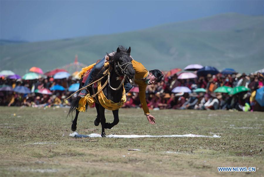 CHINA-SICHUAN-TIBETAN HORSE RACING (CN)