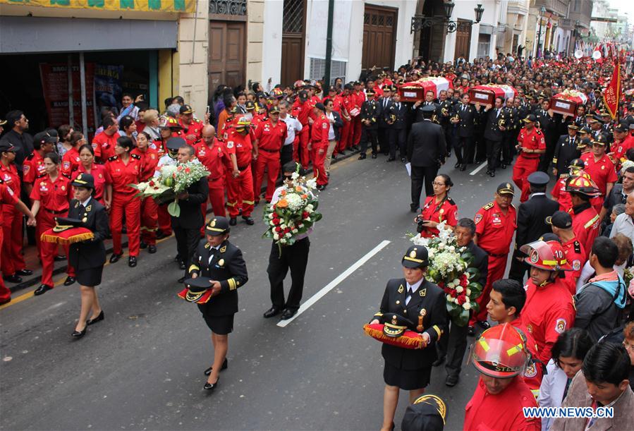 PERU-LIMA-ACCIDENT-FIRE-MOURNING CEREMONY