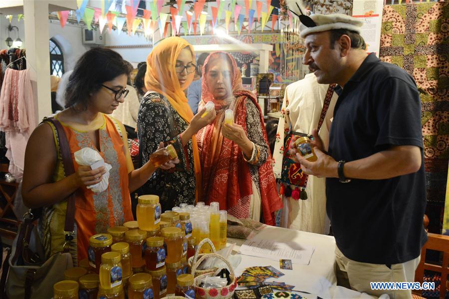 PAKISTAN-LAHORE-ART AND CRAFT EXHIBITION