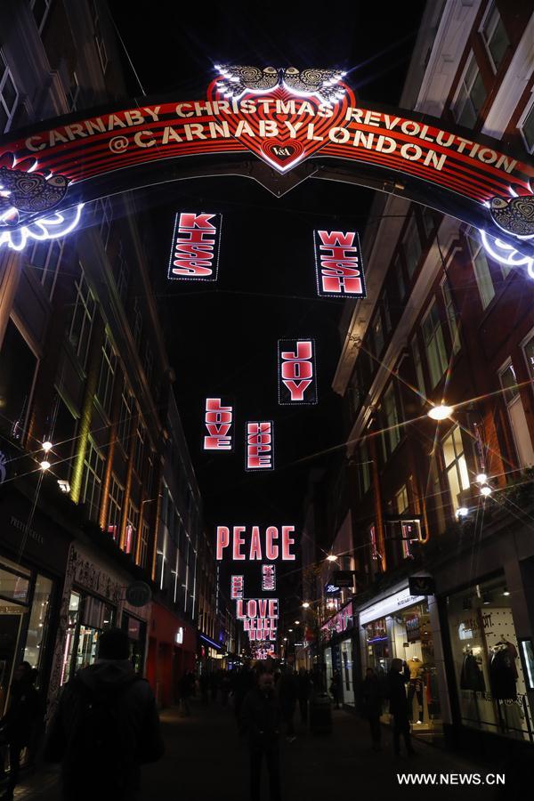 BRITAIN-LONDON-CHRISTMAS LIGHTS