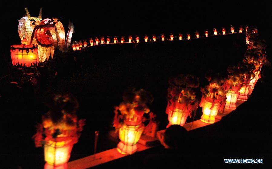 #CHINA-JIANGXI-DRAGON LANTERN DANCE (CN)