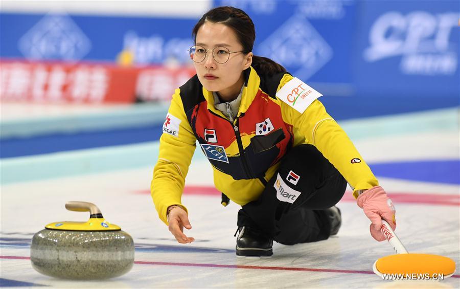 (SP)CHINA-BEIJING-CURLING-WORLD WOMEN'S CHAMPIONSHIP-DAY 3(CN)