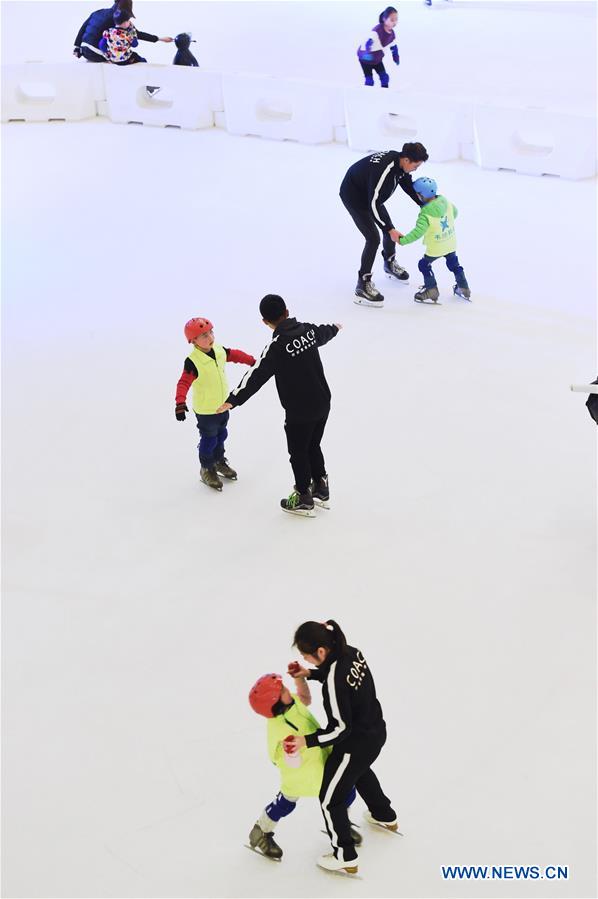 (SP)CHINA-FUZHOU-WINTER SPORTS-FEATURE