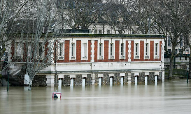 1,500 evacuated in Paris, surrounding zones as Seine river keeps rising