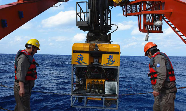 Unmanned submersible "Hailong III" completes 400-meter-deep sea test