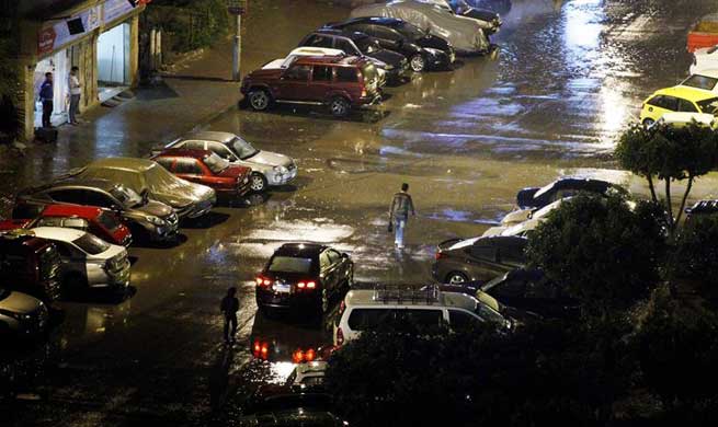 Heavy rain hits Cairo, Egypt